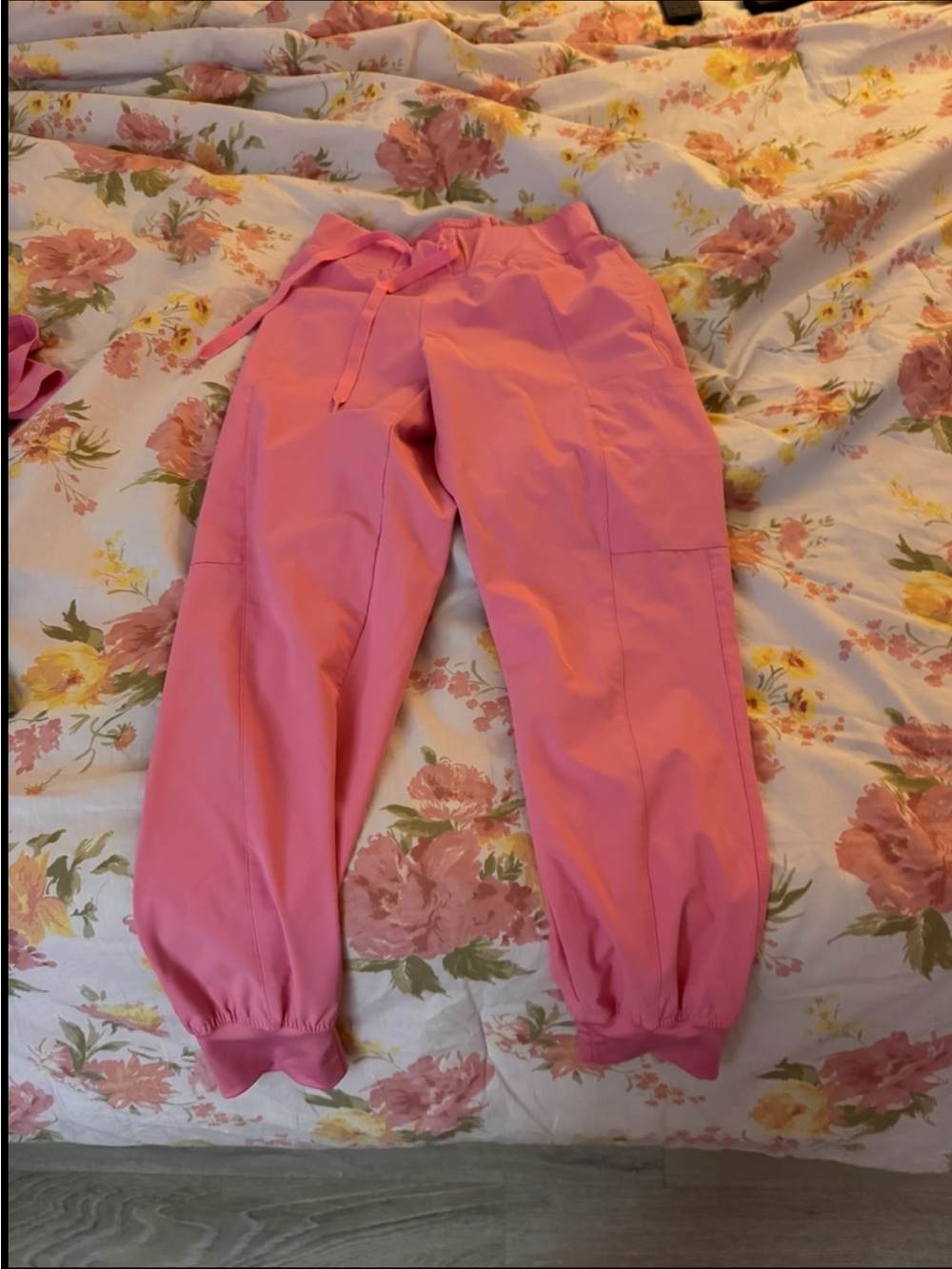 Med Couture Women's Pink Set - Picture 2 of 2